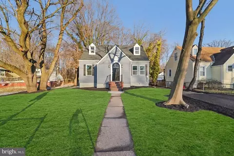 27 Pelczar Ave, Essex, MD 21221