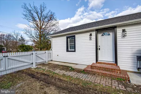 7631 Old Battle Grove Rd, Dundalk, MD 21222