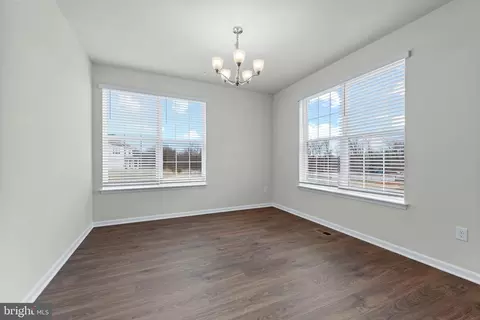 1204 Otter Point Ct, Middle River, MD 21220 photo 3