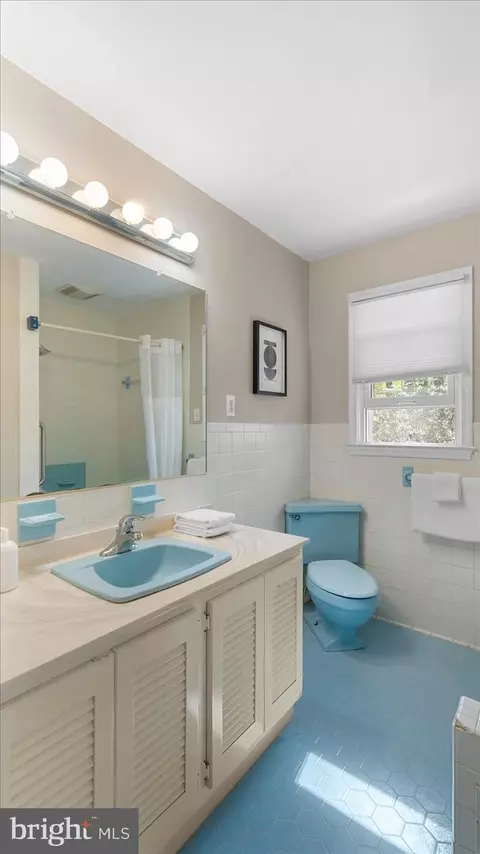 Bath - 9 Nantucket Garth, Phoenix, MD 21131 photo 4 of 5