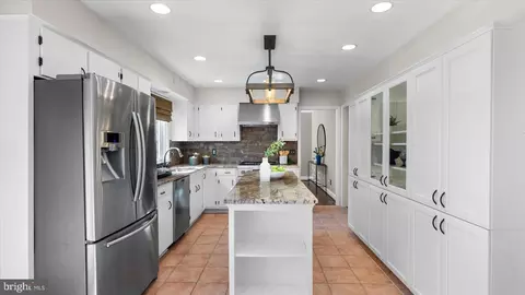 Kitchen - 9 Nantucket Garth, Phoenix, MD 21131 photo 3 of 5