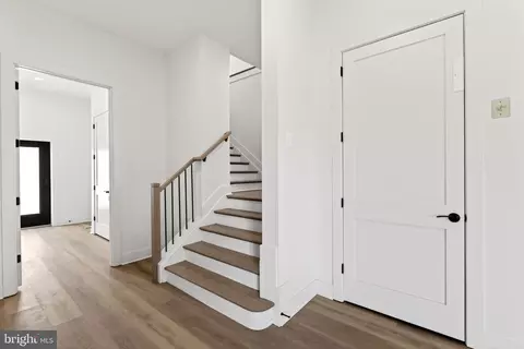 Entry Way - 2708 Sixth St, Sparrows Point, MD 21219 photo 8 of 9