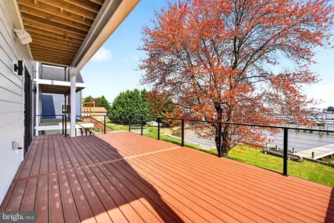Exterior - 2708 Sixth St, Sparrows Point, MD 21219 photo 13 of 15