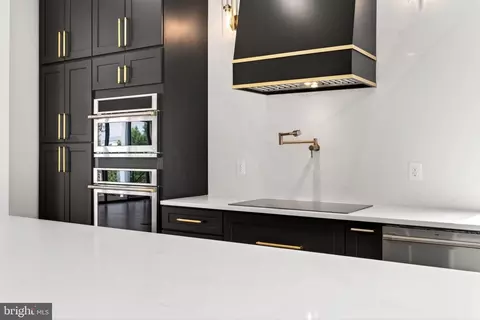 Kitchen - 2708 Sixth St, Sparrows Point, MD 21219 photo 9 of 13