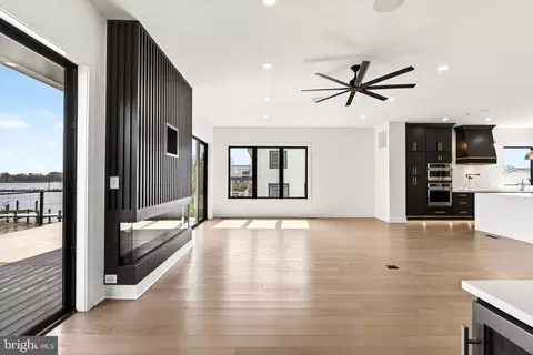 Living - 2708 Sixth St, Sparrows Point, MD 21219 photo 6 of 15