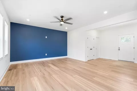 Entry Way - 13101 Choptank Ave, Middle River, MD 21220 photo 1 of 5