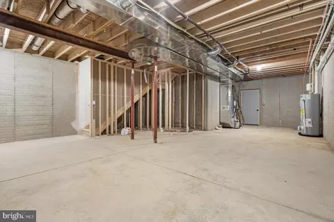 Entry Way - 13101 Choptank Ave, Middle River, MD 21220 photo 5 of 5