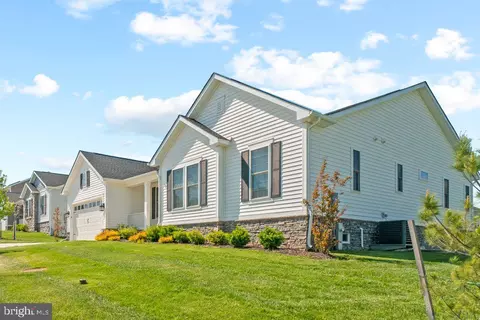 7 Legacy Dr, Owings Mills, MD 21117