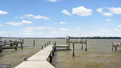 9120 Hinton Ave, Sparrows Point, MD 21219