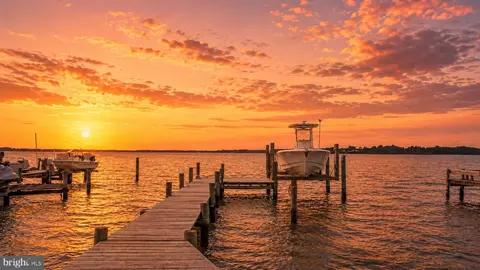9120 Hinton Ave, Sparrows Point, MD 21219
