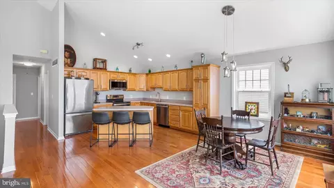 Entry Way - 9120 Hinton Ave, Sparrows Point, MD 21219 photo 1 of 4