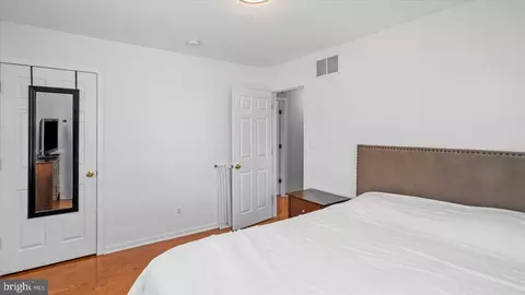 Entry Way - 9120 Hinton Ave, Sparrows Point, MD 21219 photo 2 of 4