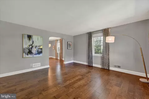 Living - 7220 Lanark Rd, Baltimore, MD 21212 photo 1 of 3