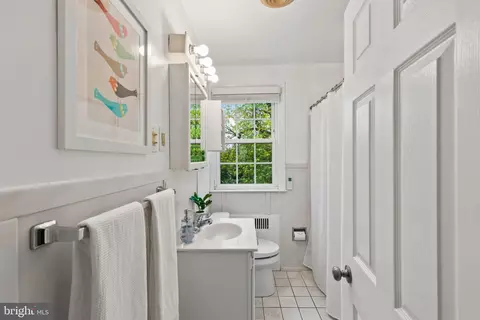 Bath - 62 Dunkirk Rd, Baltimore, MD 21212 photo 1 of 3