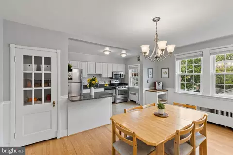 Dining - 62 Dunkirk Rd, Baltimore, MD 21212 photo 2 of 3
