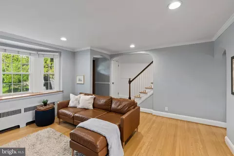 Living - 62 Dunkirk Rd, Baltimore, MD 21212 photo 1 of 1