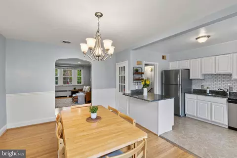 Dining - 62 Dunkirk Rd, Baltimore, MD 21212 photo 3 of 3