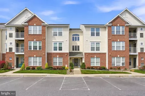 1 L Brook Farm Ct #1L, Perry Hall, MD 21128