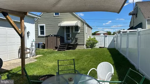 Exterior - 89 Wise Ave, Dundalk, MD 21222 photo 4 of 5