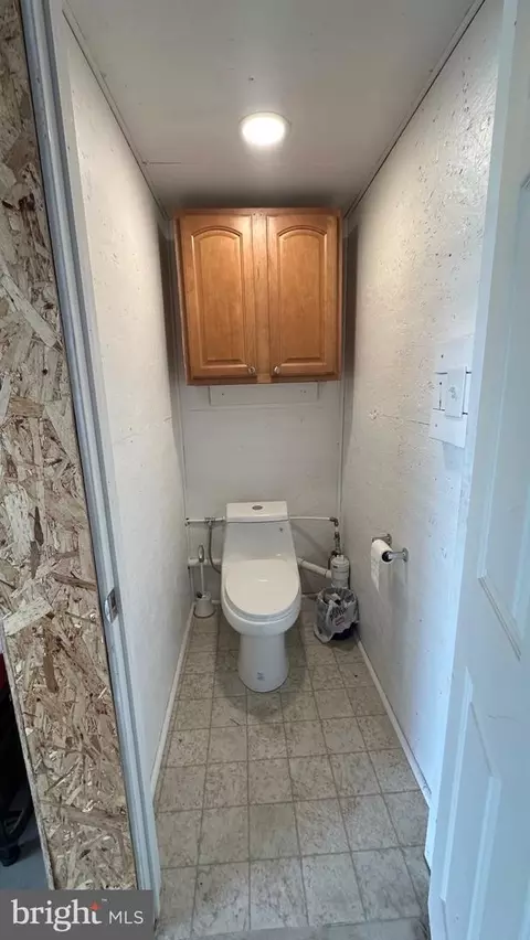 Bath - 89 Wise Ave, Dundalk, MD 21222 photo 3 of 3