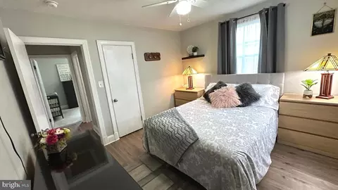 Bedroom - 89 Wise Ave, Dundalk, MD 21222 photo 2 of 6