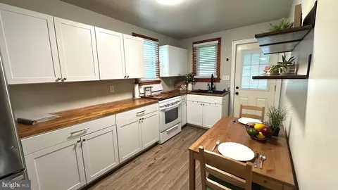 Kitchen - 89 Wise Ave, Dundalk, MD 21222 photo 1 of 2
