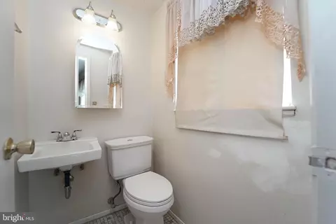 Bath - 1107 Regina Dr, Halethorpe, MD 21227 photo 1 of 2