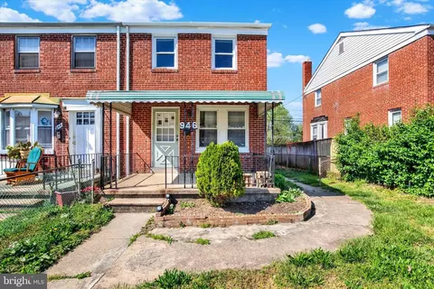 946 Middlesex Rd, Essex, MD 21221