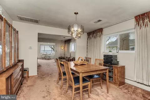 Dining - 826 Cold Spring Rd, Middle River, MD 21220 photo 1 of 3