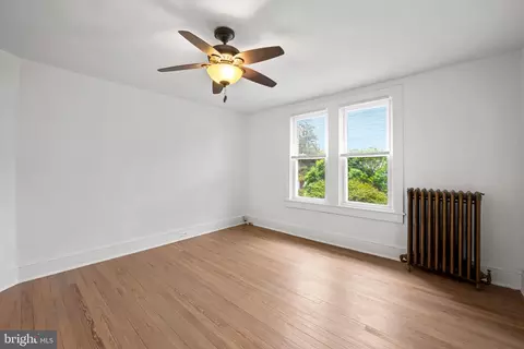 Bedroom - 5234 Benson Ave, Halethorpe, MD 21227 photo 5 of 7