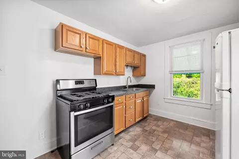 Kitchen - 5234 Benson Ave, Halethorpe, MD 21227 photo 3 of 5