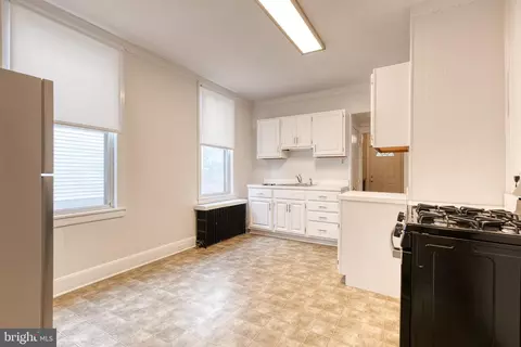 Kitchen - 5234 Benson Ave, Halethorpe, MD 21227 photo 5 of 5