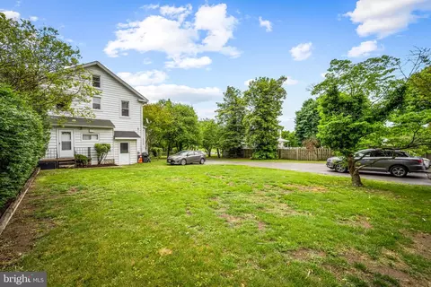 Exterior - 5234 Benson Ave, Halethorpe, MD 21227 photo 4 of 5