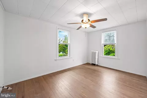 Bedroom - 5234 Benson Ave, Halethorpe, MD 21227 photo 6 of 7