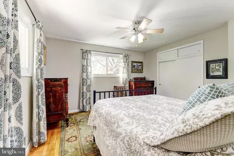 Bedroom - 3915 Longmoor Cir, Phoenix, MD 21131 photo 2 of 10