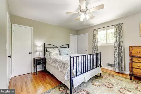 Bedroom - 3915 Longmoor Cir, Phoenix, MD 21131 photo 1 of 10