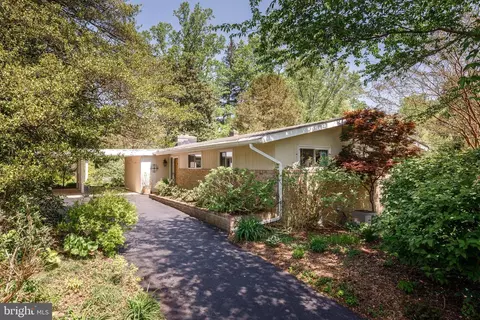 3915 Longmoor Cir, Phoenix, MD 21131