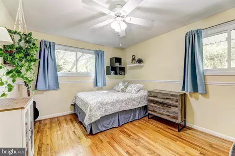 Bedroom - 3915 Longmoor Cir, Phoenix, MD 21131 photo 8 of 10