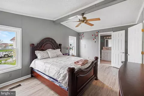 2 Raspberry Ct, Middle River, MD 21220 photo 14