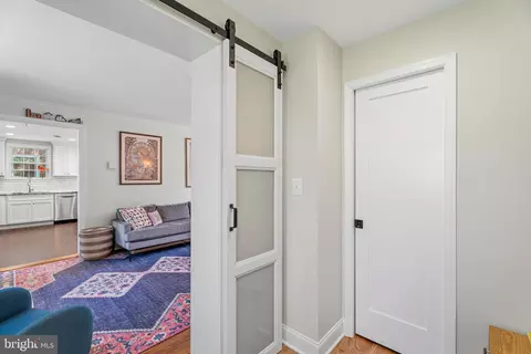 Entry Way - 660 Regester Ave, Baltimore, MD 21212 photo 3 of 7