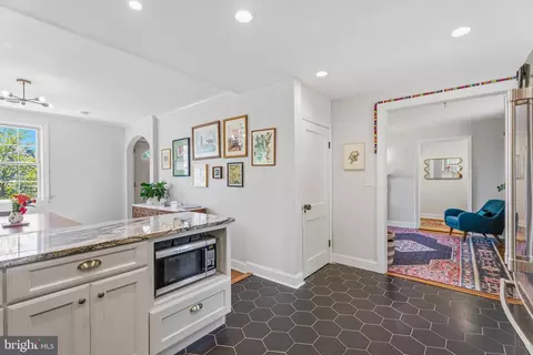 Entry Way - 660 Regester Ave, Baltimore, MD 21212 photo 1 of 7