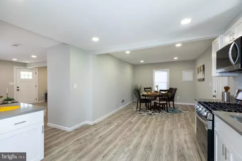 Entry Way - 2407 Hammonds Ferry Rd, Halethorpe, MD 21227 photo 4 of 11