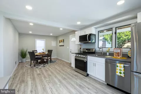 Kitchen - 2407 Hammonds Ferry Rd, Halethorpe, MD 21227 photo 3 of 3