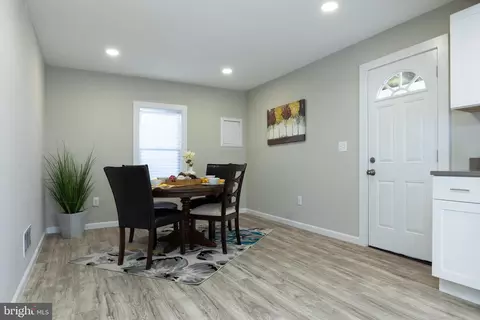 Entry Way - 2407 Hammonds Ferry Rd, Halethorpe, MD 21227 photo 3 of 11