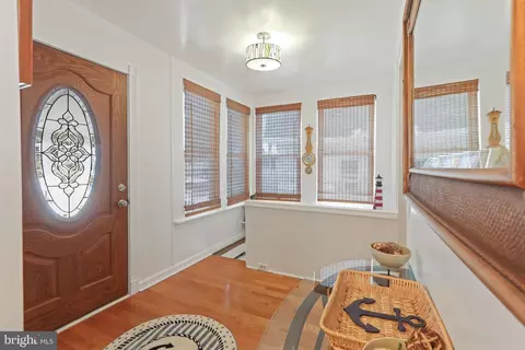 Entry Way - 7613 S Bend Rd, Dundalk, MD 21222 photo 5 of 5