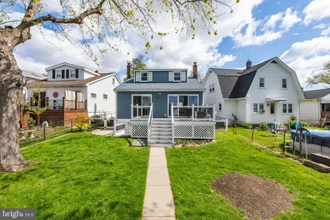Exterior - 7613 S Bend Rd, Dundalk, MD 21222 photo 2 of 9