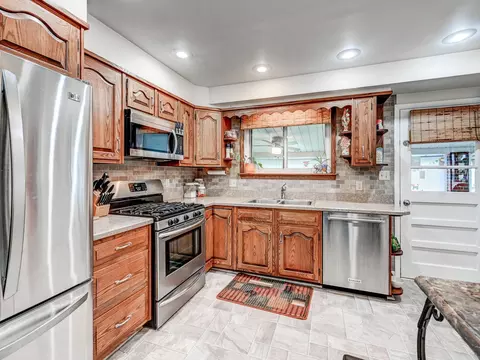 Kitchen - 8416 Avery Rd, Rosedale, MD 21237 photo 2 of 2
