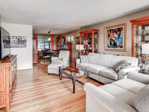 Living - 8416 Avery Rd, Rosedale, MD 21237 photo 2 of 3