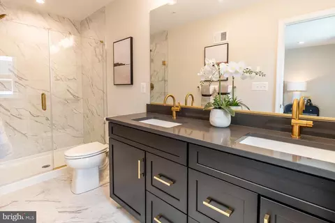 1807 Constellation Dr, Baltimore, MD 21222 photo 8