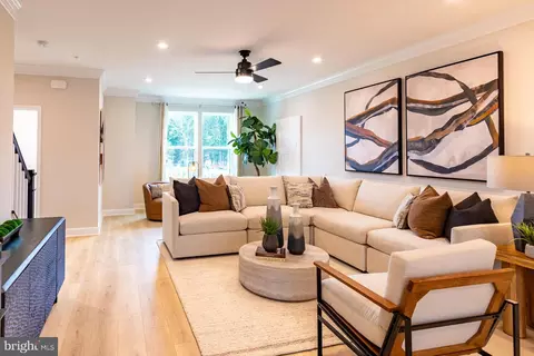 1807 Constellation Dr, Baltimore, MD 21222 photo 6